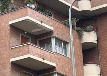 Facciata - Bilocale via Monsignor Alessandro Proserpio, Varese - foto 2