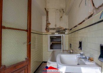 Bagno - Appartamento via Umberto I, 128, Busca - foto 10