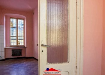 Cucina - Appartamento via Umberto I, 128, Busca - foto 16