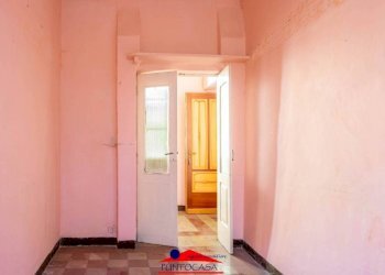 Cucina - Appartamento via Umberto I, 128, Busca - foto 18