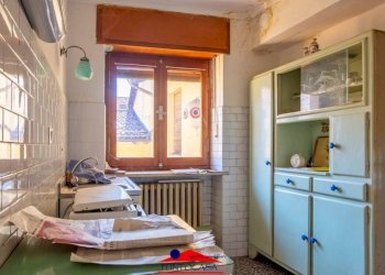Cucina - Appartamento via Umberto I, 128, Busca - foto 35