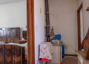 Corridoio - Appartamento via Umberto I, 128, Busca - foto 40