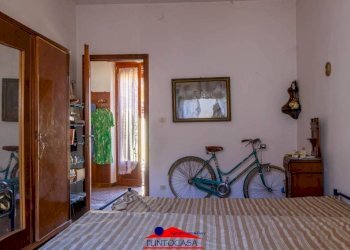 Camera da letto - Appartamento via Umberto I, 128, Busca - foto 45