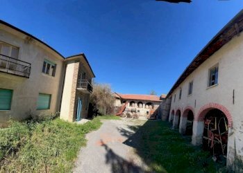 Facciata - Rustic Borgata Braia, Prunetto - photo 24