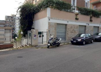 Zona - Shop via del Casale Giuliani, 57, Roma - photo 1