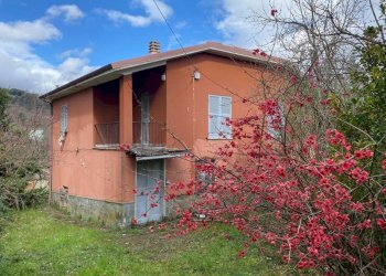 Esterni - Casa indipendente strada provinciale 523, Varese Ligure - foto 2
