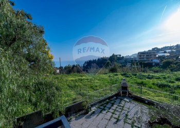 Three-room apartment STR San Bartolomeo, 49 
 Sanremo, Sanremo - photo 2