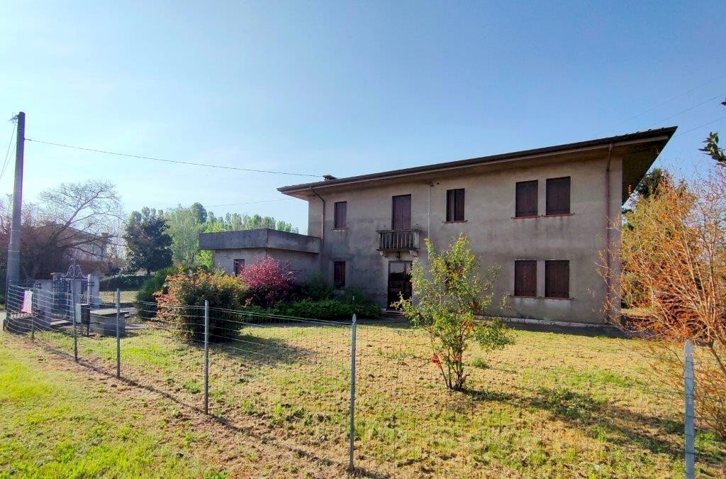 Single Family Villa Badia Polesine - photo 2
