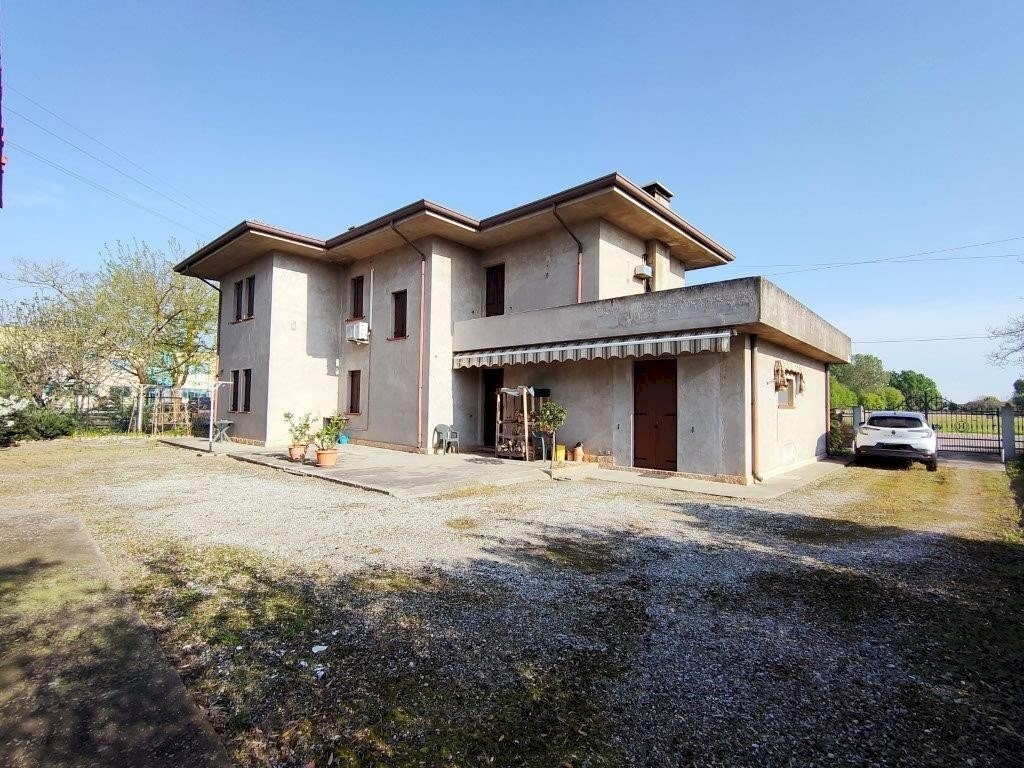 Single Family Villa Badia Polesine - photo 3