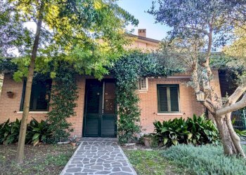 Villa Via Acquedotto, Ferrara (zona Francolino) - foto 1