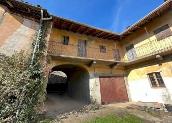 Rustico via Duca d'Aosta, 27, Barengo - foto 2