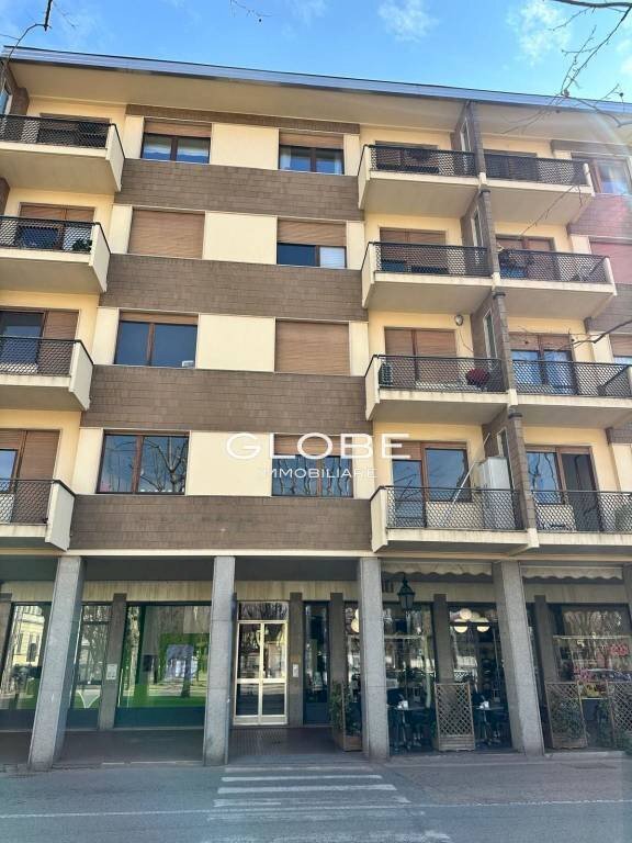 Facciata - Ufficio corso Martiri della Libertà, Ciriè - foto 1