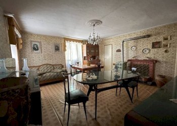 Salone - Appartamento via Calegaris, San Sebastiano Curone - foto 3