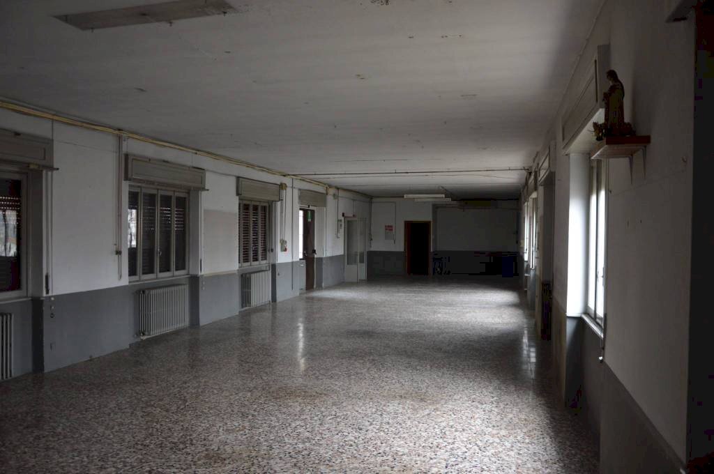 Interno non residenziale - Magazzino via Borgo Antico, 3, Gallarate - foto 3