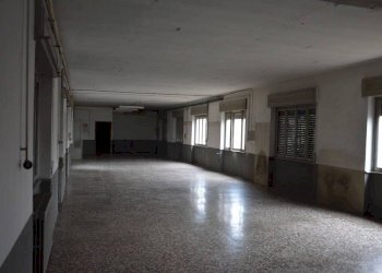 Interno non residenziale - Magazzino via Borgo Antico, 3, Gallarate - foto 6