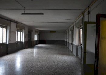 Stanza non arredata - Magazzino via Borgo Antico, 3, Gallarate - foto 11