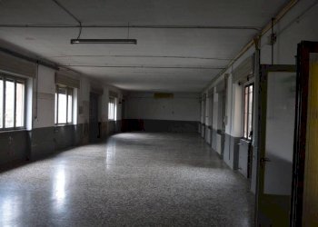 Interno non residenziale - Magazzino via Borgo Antico, 3, Gallarate - foto 12