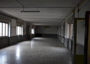 Interno non residenziale - Magazzino via Borgo Antico, 3, Gallarate - foto 13