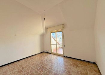 Stanza non arredata - Attico via Casareggio, 6, Moconesi - foto 7