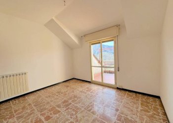 Stanza non arredata - Attico via Casareggio, 6, Moconesi - foto 9