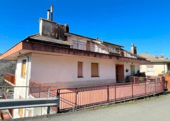 Facciata - Attico via Casareggio, 6, Moconesi - foto 20