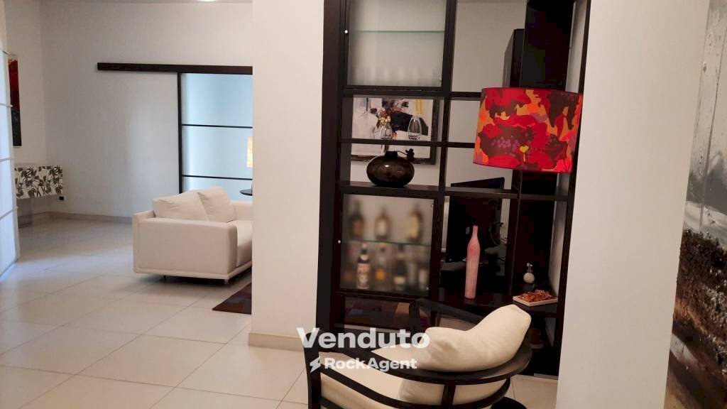 Salone - Three-room apartment via Milano, 33, Catania - photo 1