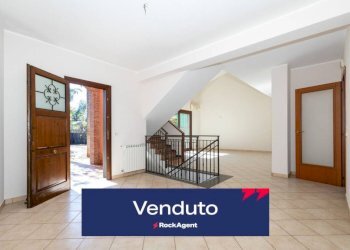 Villa a Schiera via Nizzeti, 211, Aci Catena - foto 8