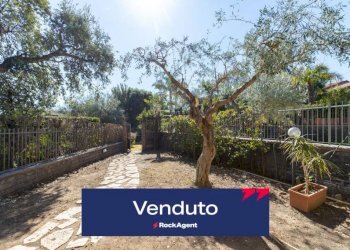 Villa a Schiera via Nizzeti, 211, Aci Catena - foto 36