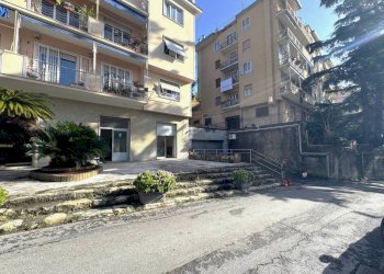 Warehouse via Stefano Castagnola, Genova - photo 2