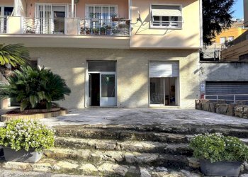 Warehouse via Stefano Castagnola, Genova - photo 3