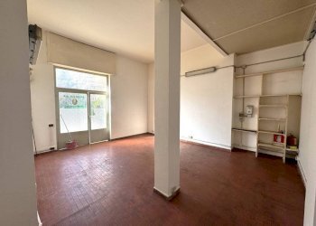 Warehouse via Stefano Castagnola, Genova - photo 9