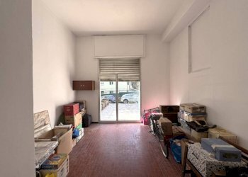 Warehouse via Stefano Castagnola, Genova - photo 13