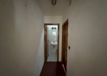 Warehouse via Stefano Castagnola, Genova - photo 14