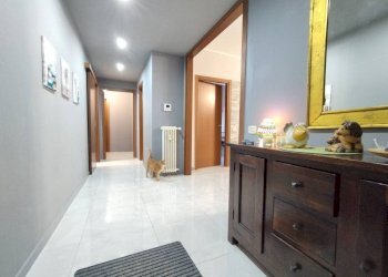 Interno appartamento - Quadrilocale via Cappuccini, 7, Cerro Maggiore - foto 12