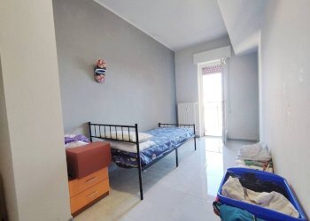 Camera da letto - Quadrilocale via Cappuccini, 7, Cerro Maggiore - foto 30