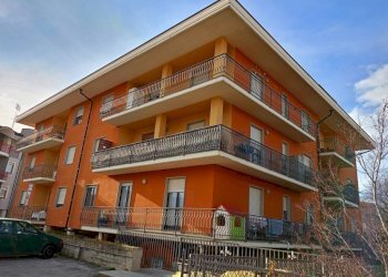 Facciata - Four-room apartment via Villar, 35, Borgo San Dalmazzo - photo 1