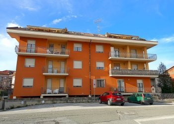 Facciata - Four-room apartment via Villar, 35, Borgo San Dalmazzo - photo 2