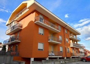 Facciata - Four-room apartment via Villar, 35, Borgo San Dalmazzo - photo 3