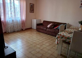 Soggiorno - Four-room apartment via Villar, 35, Borgo San Dalmazzo - photo 8