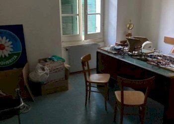 Stanza arredata - Ufficio piazza Aranci, Massa - foto 7