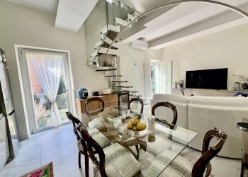 Casa indipendente Genova (zona Sestri Ponente) - foto 4