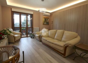 Four-room apartment Via Palmiro Togliatti, Rho - photo 7
