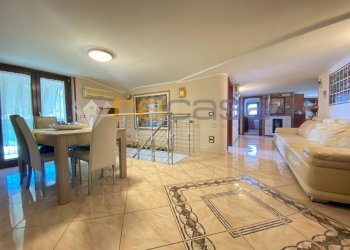 Appartamento via Colombo, Montecorvino Pugliano - foto 3