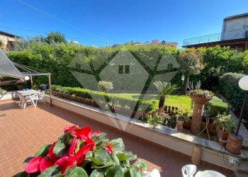 Trilocale via delle Mimose, Montecorvino Pugliano - foto 2