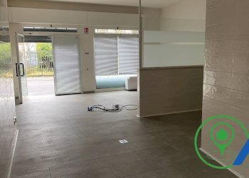 Shop via cesare battisti, Castiglione delle Stiviere - photo 2