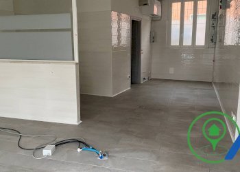 Shop via cesare battisti, Castiglione delle Stiviere - photo 3