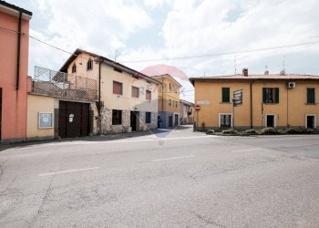 Apartment Palazzolo sull'Oglio - photo 1