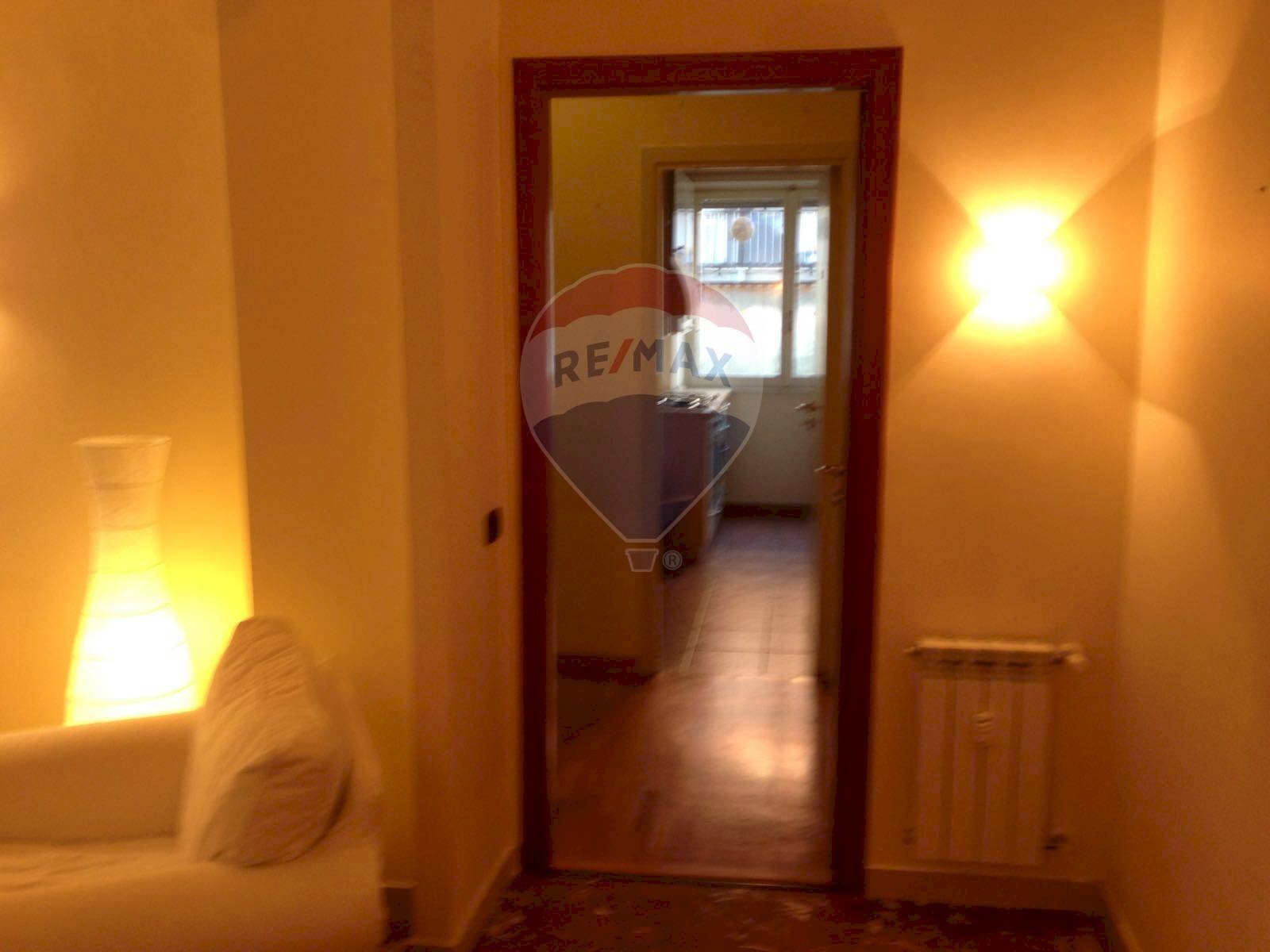 Two-room apartment Roma - photo 3