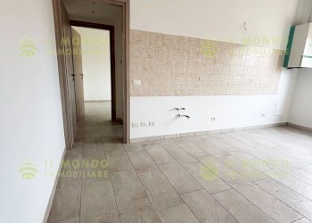 Appartamento Via Biagio Miracoli, Melegnano - foto 5