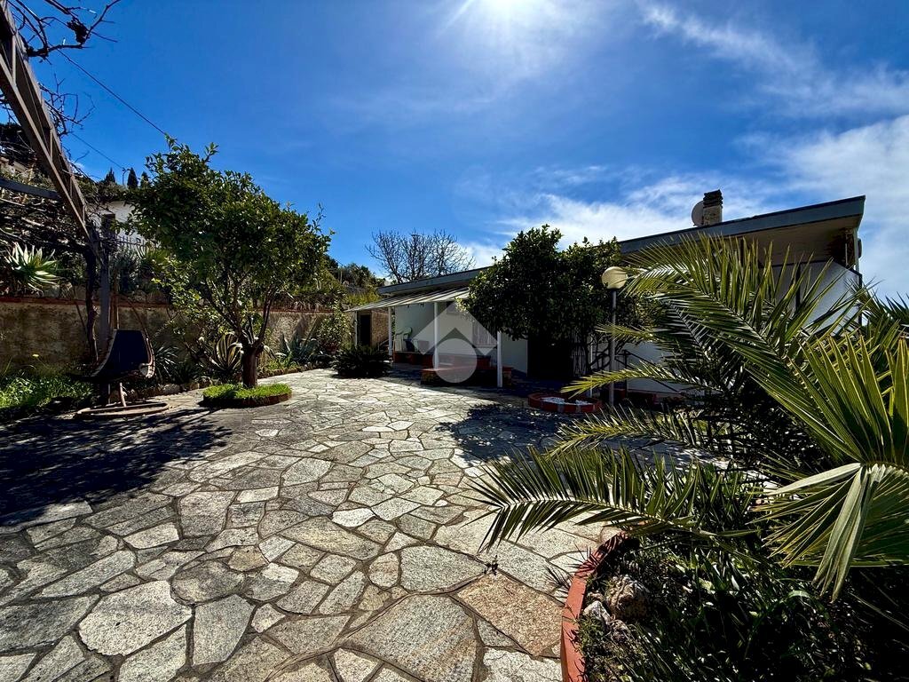 Portion of a house Via Sant' Ambrogio, Andora - photo 1